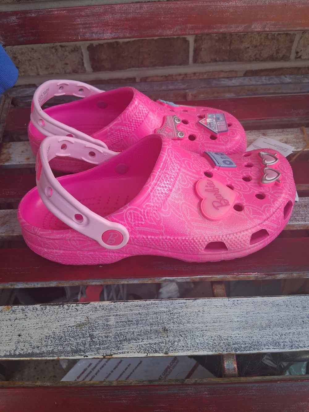 CROCS bold bright